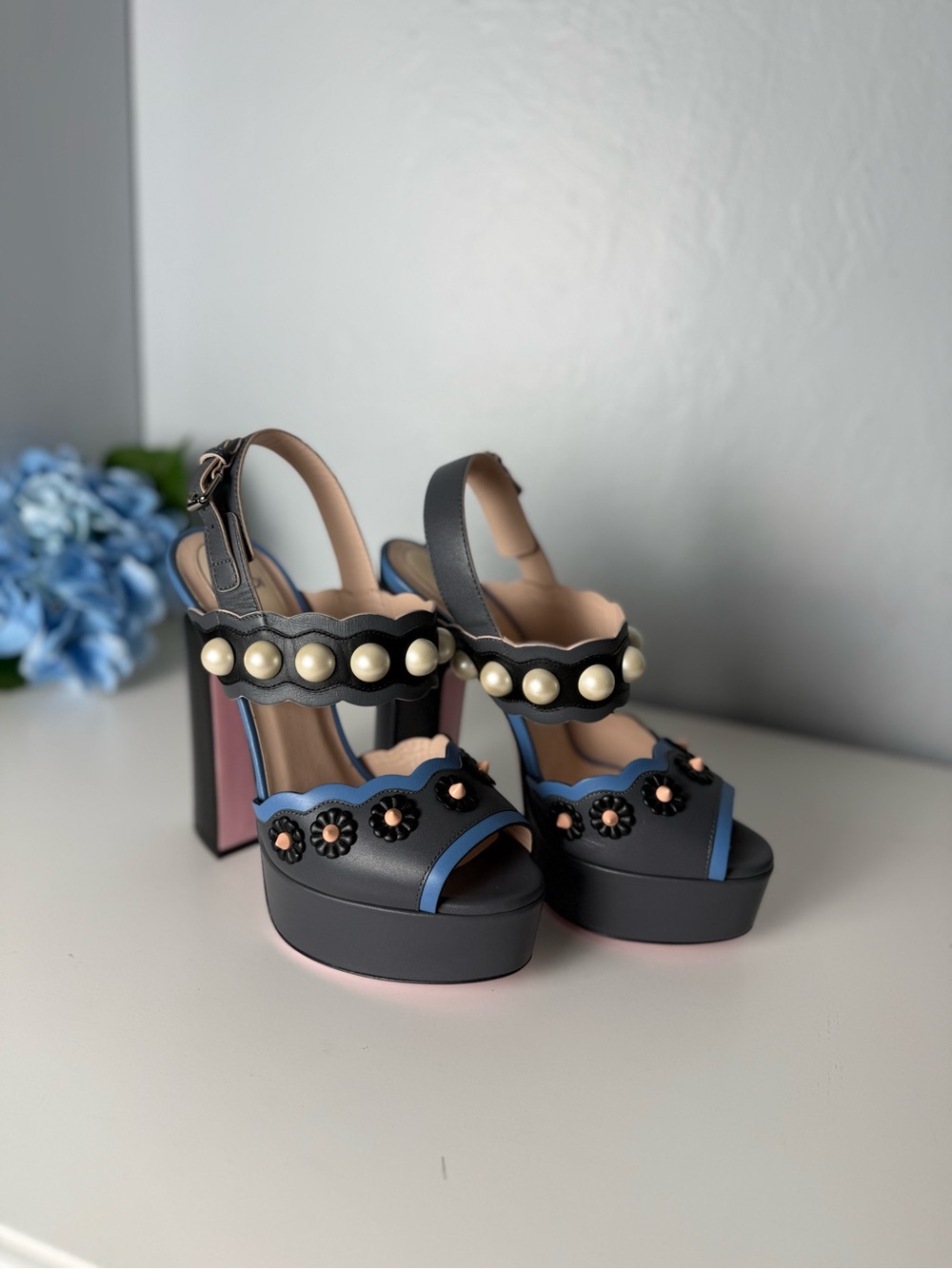 Fendi Studded & Pearl Detail Scalloped Leather Platform Sandals Size 37 EU